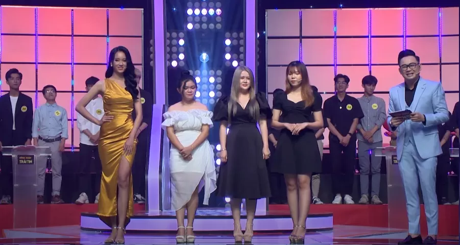 A shocking TV show where parents choose a daughter-in-law based on a 15-billion-VND house and having servants.